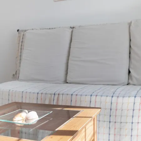 Dona Alba 2 Apartment *