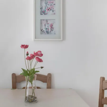 Dona Alba 2 Apartment *