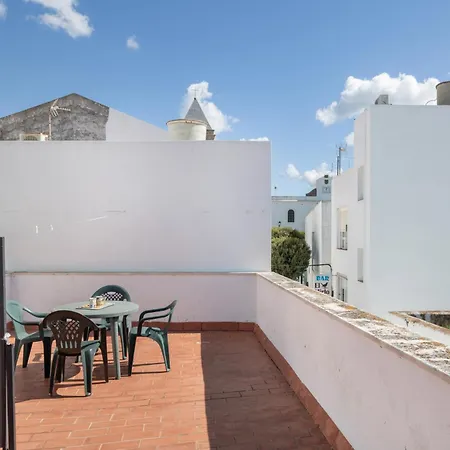 Dona Alba 2 Apartment